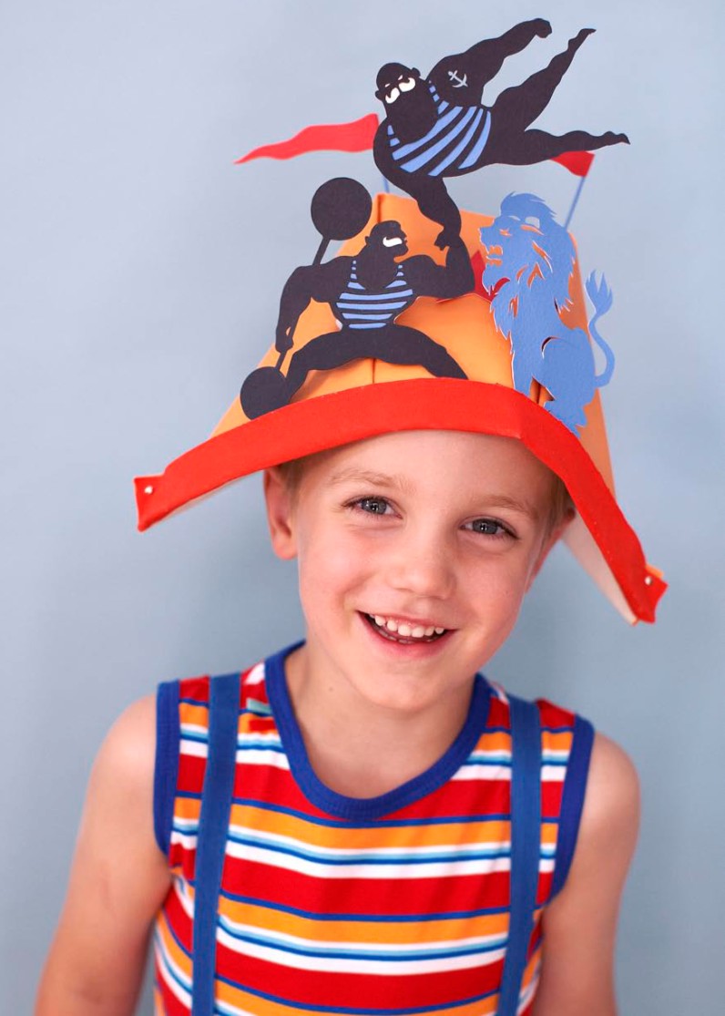 Шляпа детская для мальчика. Шляпка для мальчика. Детские шляпки для мальчиков. Шляпная вечеринка для детей. Оригинальная шляпа своими руками для мальчика.